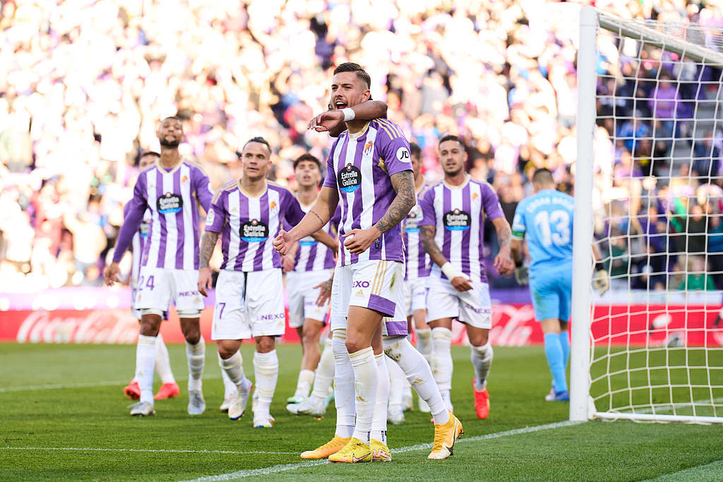 开云体育官网-赛后突围战来临，罗马围绕法国杯远射贴柱，信心回归，训练强度明显提升(功德林唯一女战犯是谁)